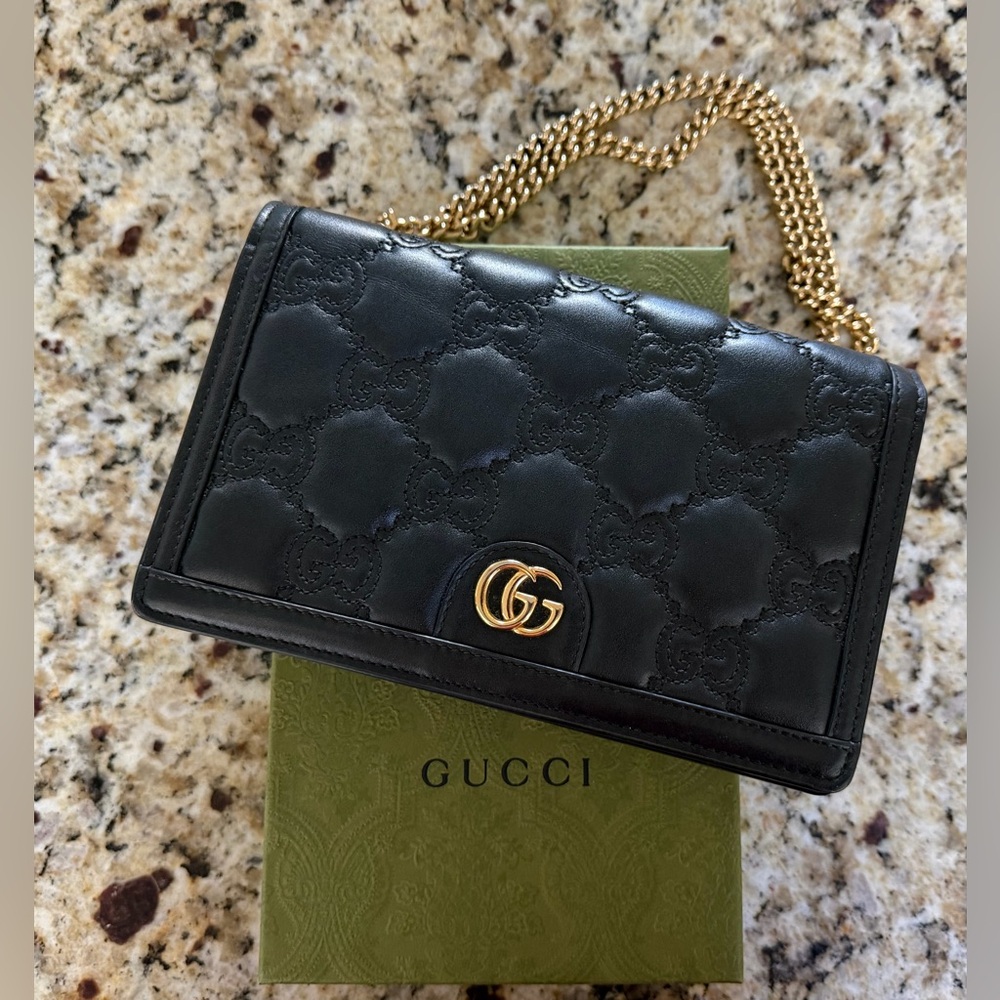 Gucci GG MATELASSÉ CHAIN WALLET * Authentic